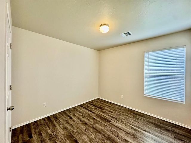10612 SW 22nd Street, Yukon, OK 73099