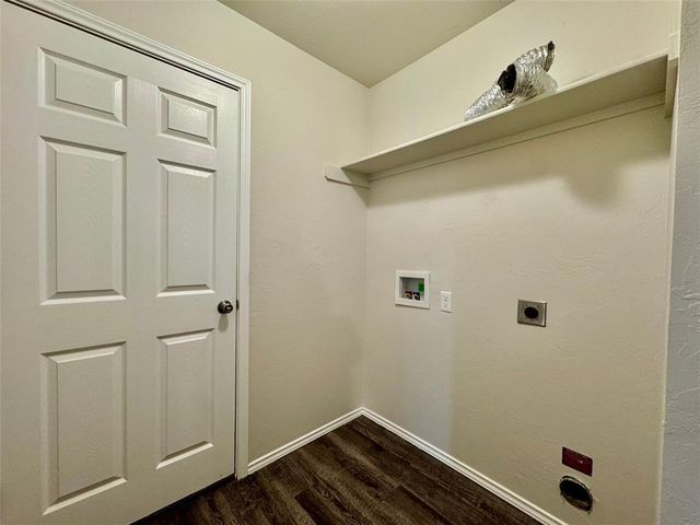 10612 SW 22nd Street, Yukon, OK 73099