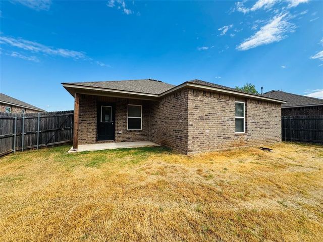 10612 SW 22nd Street, Yukon, OK 73099