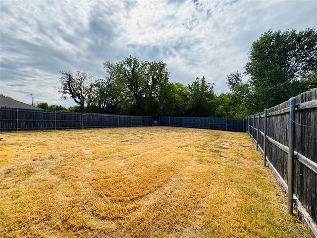 10612 SW 22nd Street, Yukon, OK 73099