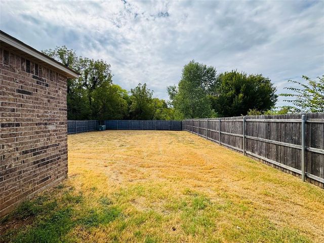 10612 SW 22nd Street, Yukon, OK 73099