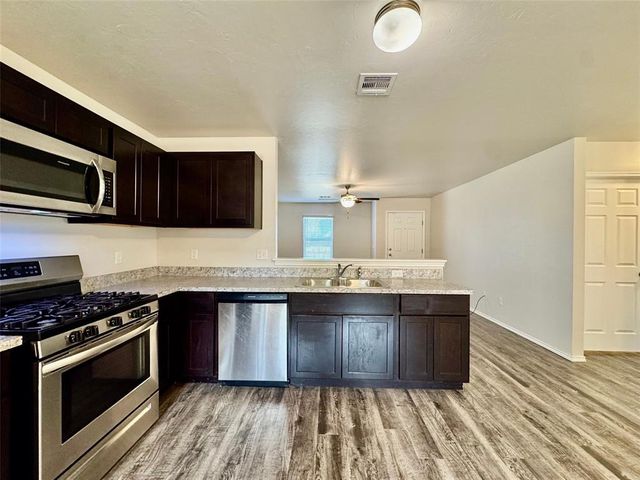 10612 SW 22nd Street, Yukon, OK 73099