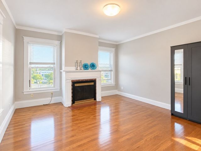 12 Bradbury Ave 12, Medford, MA 02155
