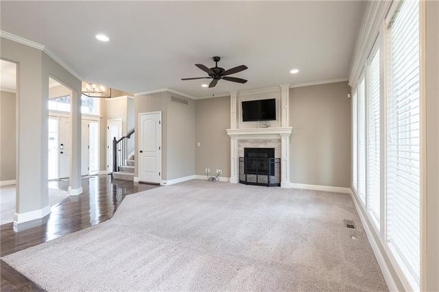 1012 SE Auburn Court, Blue Springs, MO 64014