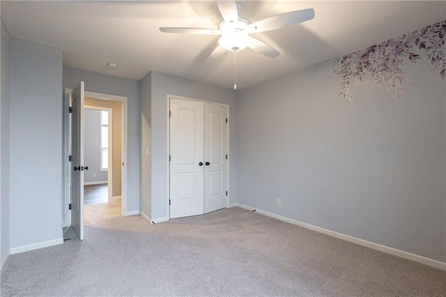 1012 SE Auburn Court, Blue Springs, MO 64014