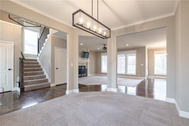 1012 SE Auburn Court, Blue Springs, MO 64014