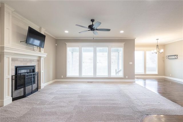 1012 SE Auburn Court, Blue Springs, MO 64014