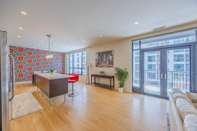 3104 W Lake Street 309, Minneapolis, MN 55416