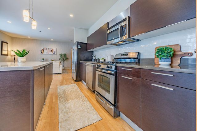 3104 W Lake Street 309, Minneapolis, MN 55416