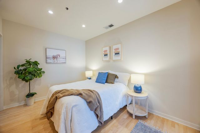 3104 W Lake Street 309, Minneapolis, MN 55416