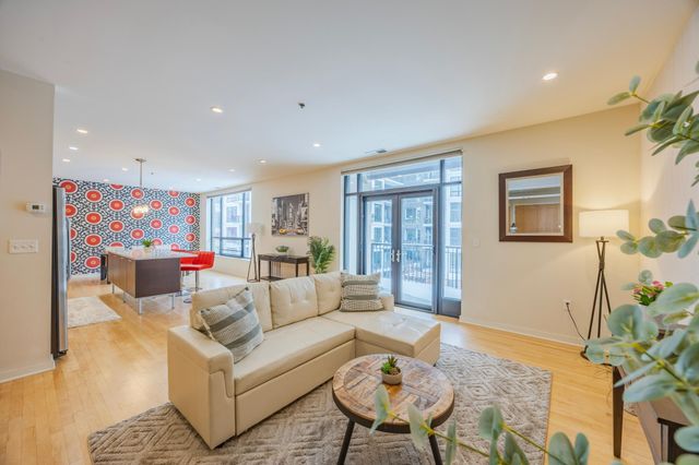 3104 W Lake Street 309, Minneapolis, MN 55416