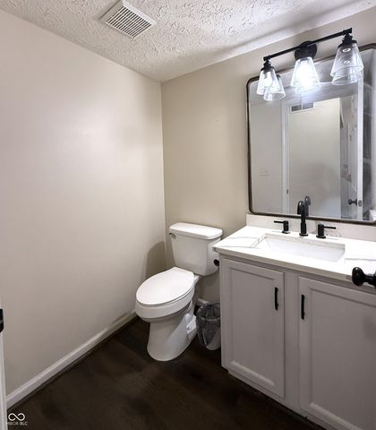 1881 Wynnewood Lane, Avon, IN 46123