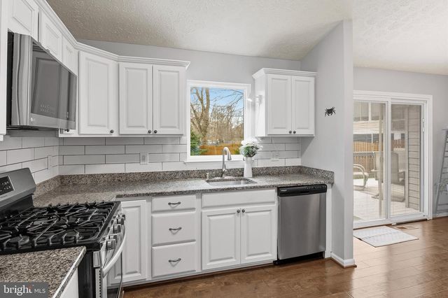 864 SNOW VALLEY LN, Odenton, MD 21113