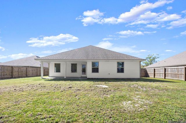 12721 Fowler Dr, Denham Springs, LA 70706