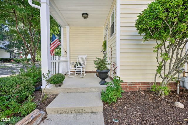1124 Silky Dogwood Trail, Apex, NC 27502