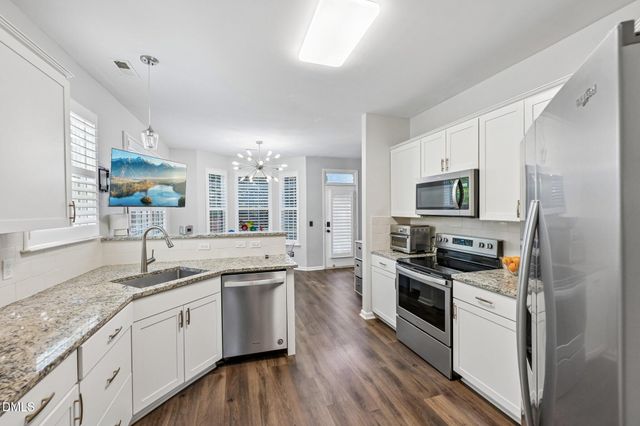 1124 Silky Dogwood Trail, Apex, NC 27502