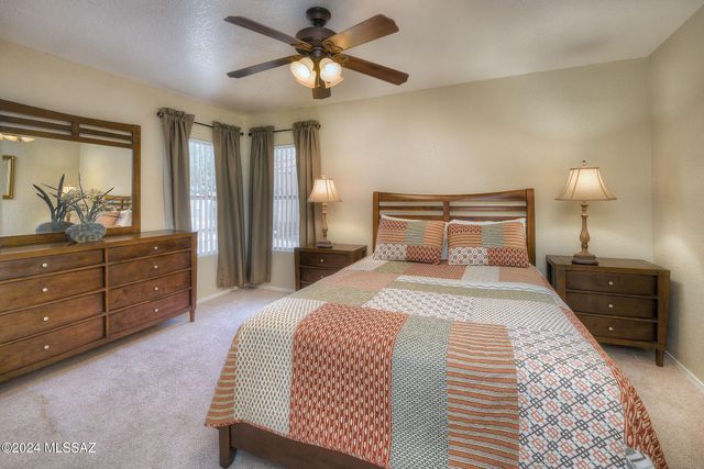 1598 N Paseo La Tinaja, Green Valley, AZ 85614