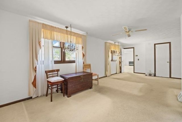 21 South Ave, Taunton, MA 02780