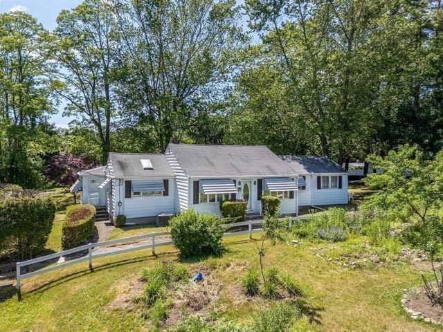 21 South Ave, Taunton, MA 02780