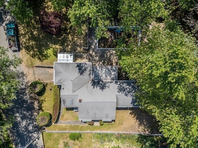 21 South Ave, Taunton, MA 02780
