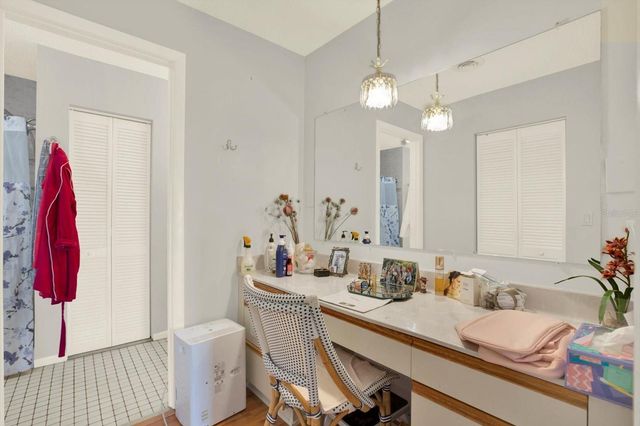 8186 TERRACE GARDEN DRIVE N 601, St Petersburg, FL 33709