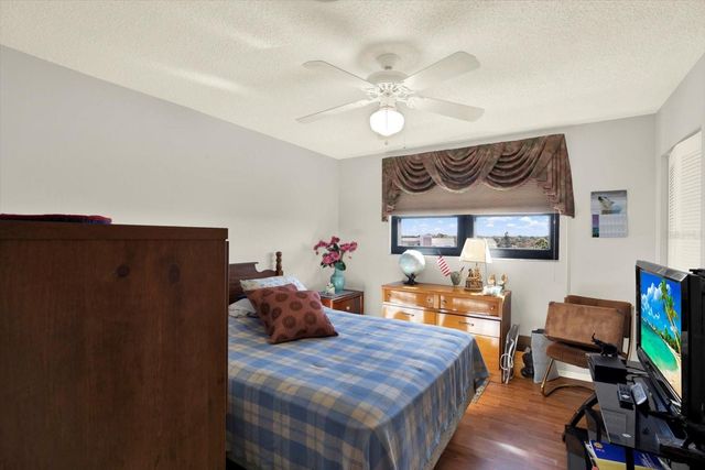 8186 TERRACE GARDEN DRIVE N 601, St Petersburg, FL 33709