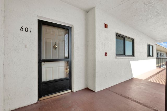 8186 TERRACE GARDEN DRIVE N 601, St Petersburg, FL 33709