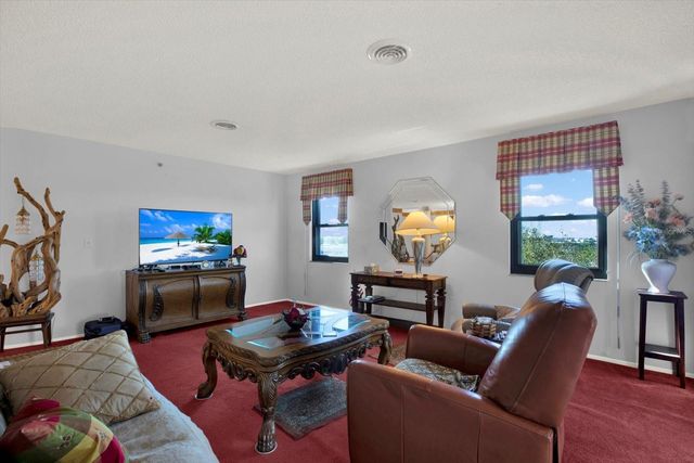 8186 TERRACE GARDEN DRIVE N 601, St Petersburg, FL 33709