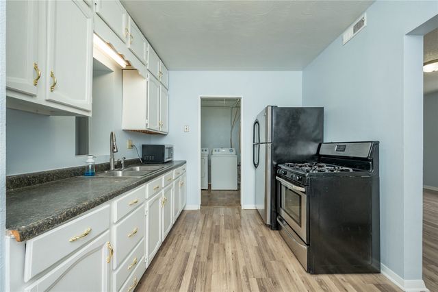 3613 53rd Street, Des Moines, IA 50310