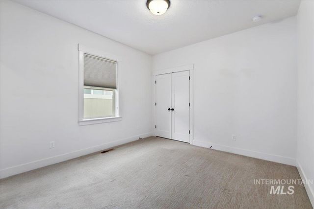 6668 W Hammermill Dr, Boise, ID 83714