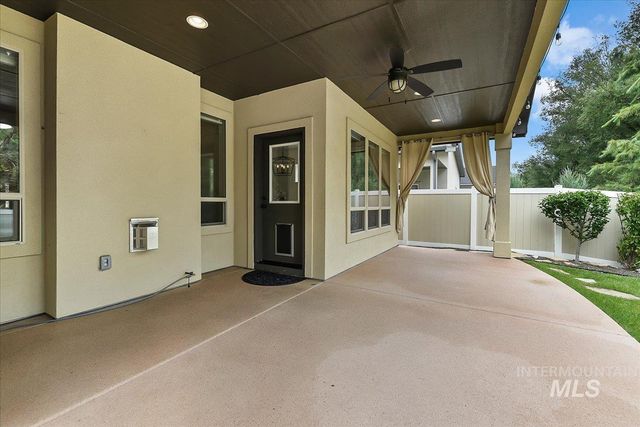 6668 W Hammermill Dr, Boise, ID 83714
