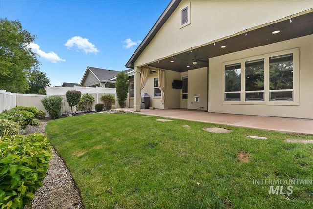 6668 W Hammermill Dr, Boise, ID 83714