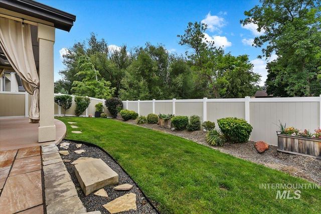 6668 W Hammermill Dr, Boise, ID 83714