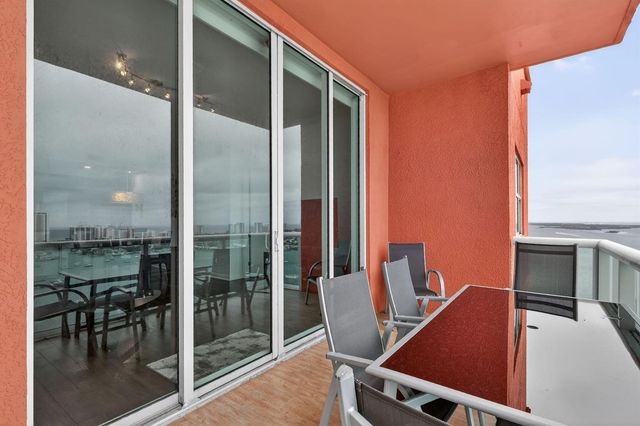 2640 Lake Shore Drive 2608, Riviera Beach, FL 33404