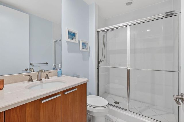 2640 Lake Shore Drive 2608, Riviera Beach, FL 33404