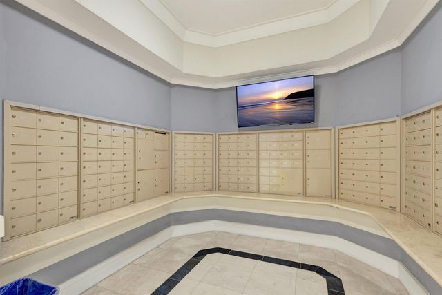 2640 Lake Shore Drive 2608, Riviera Beach, FL 33404
