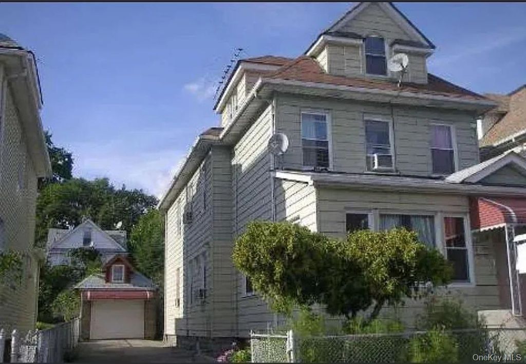 13929 87th Road, Jamaica, NY 11435