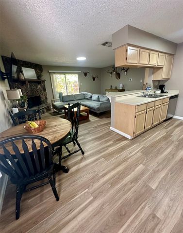 1005 Waverly Drive, Arlington, TX 76015