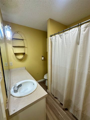 1005 Waverly Drive, Arlington, TX 76015