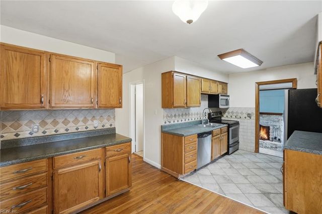 1117 Harlie AVE, Virginia Beach, VA 23464