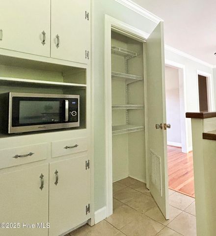908 N Church Street, Zebulon, NC 27597