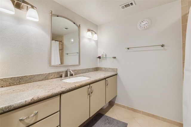 2324 Steel Street 20, Houston, TX 77098