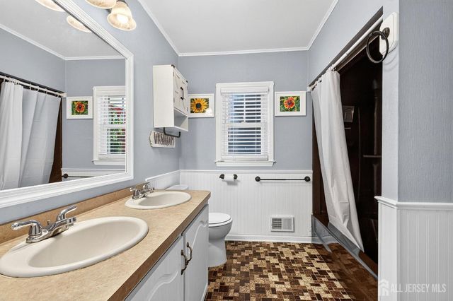 510 Cook Avenue, Middlesex, NJ 08846
