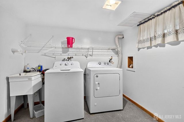 510 Cook Avenue, Middlesex, NJ 08846