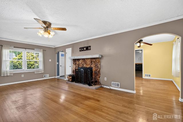 510 Cook Avenue, Middlesex, NJ 08846
