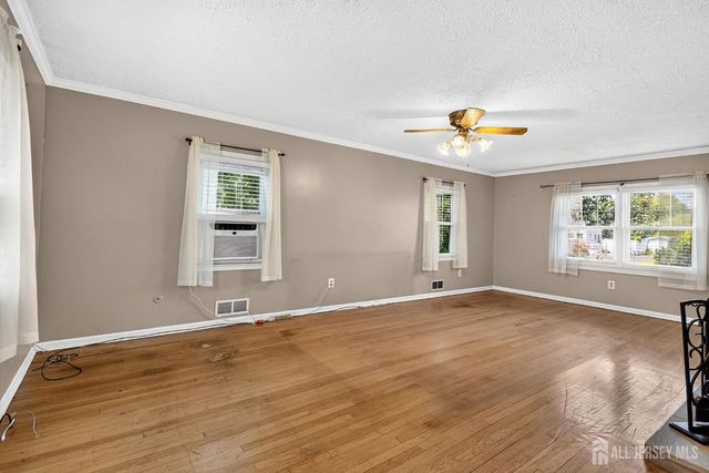 510 Cook Avenue, Middlesex, NJ 08846