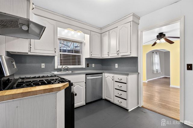 510 Cook Avenue, Middlesex, NJ 08846