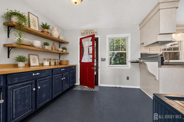 510 Cook Avenue, Middlesex, NJ 08846