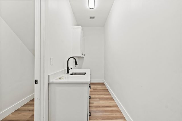 2401 Peabody Avenue, Dallas, TX 75215