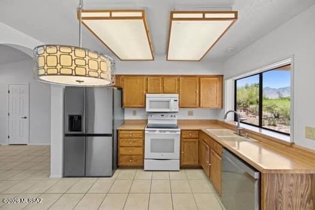 14323 N Sky Trail, Oro Valley, AZ 85755